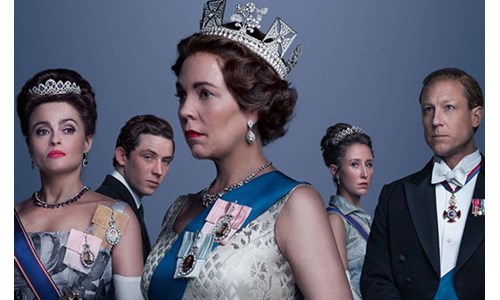 BUCKINGHAM SARAYI'NDA THE CROWN ENDİŞESİ